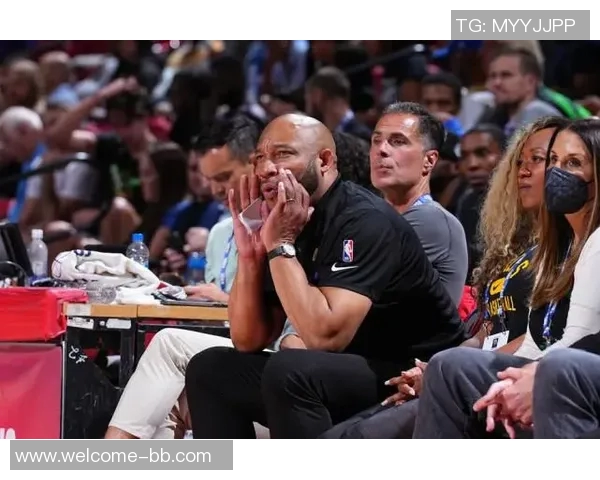 詹姆斯谈队长之道向AZP学习带领年轻化球队展现强大实力