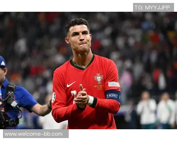 葡萄牙主帅称C罗为历史上最伟大的球员之一无论世界杯结果如何